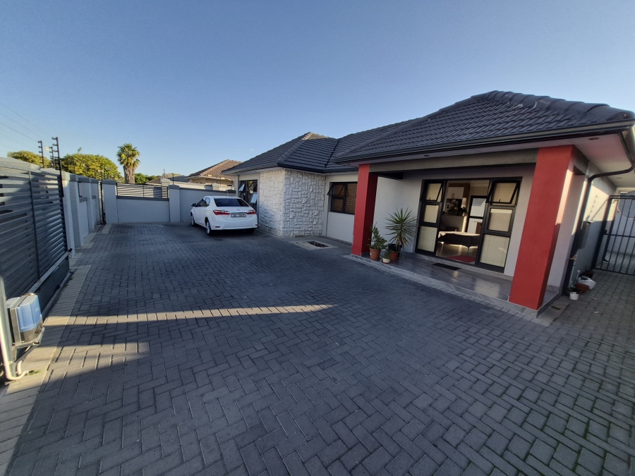 To Let 3 Bedroom Property for Rent in Penlyn Estate Western Cape